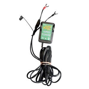 Deltran Battery Tender Junior Automatic Battery Charger 12V 750mA‎